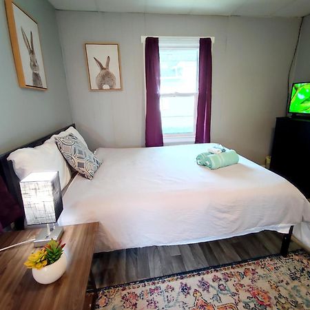 נובלסוויל Perfect Combo Of Charm & Comfort- 2Bedroom Home מראה חיצוני תמונה