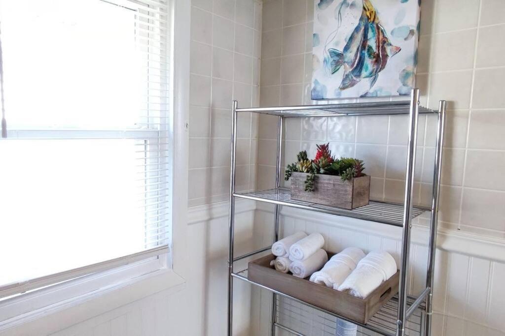 נובלסוויל Perfect Combo Of Charm & Comfort- 2Bedroom Home מראה חיצוני תמונה